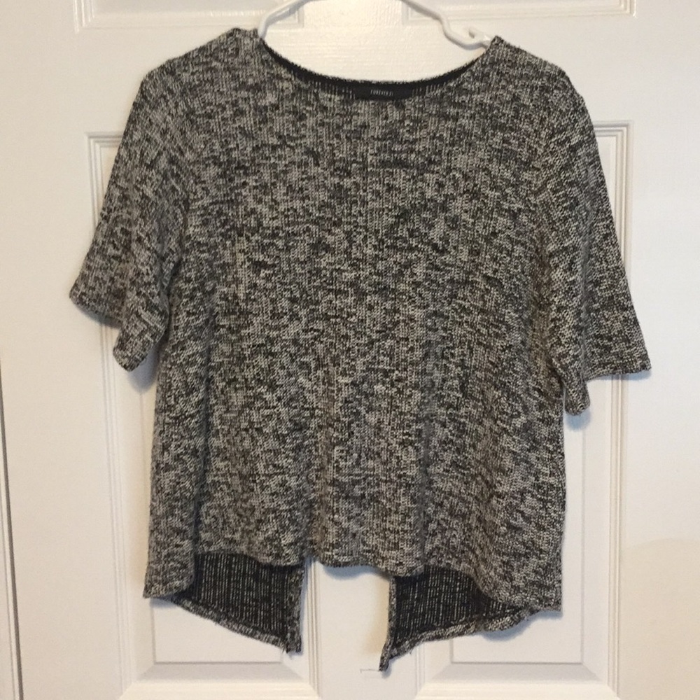 Forever21 knit open back shirt